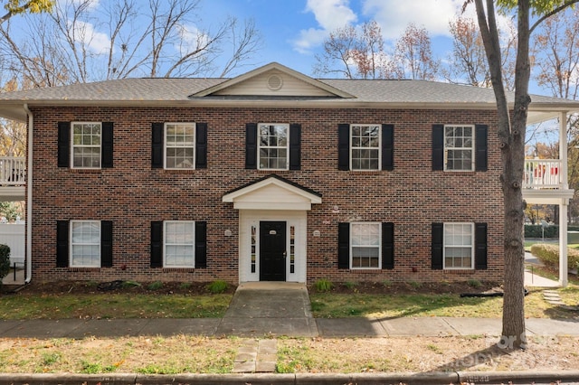 view of colonial inspired home