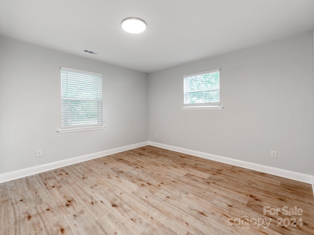 empty room featuring light hardwood / wood-style flooring