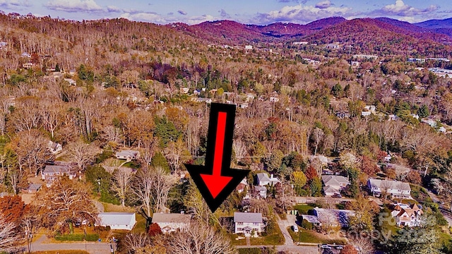 Listing photo 2 for 18 Chiles Ave, Asheville NC 28803