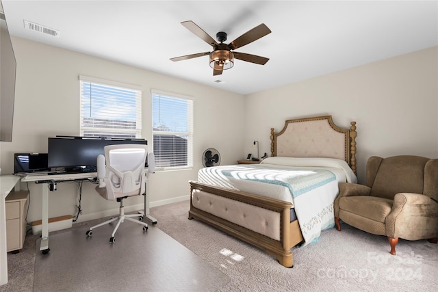 bedroom featuring ceiling fan