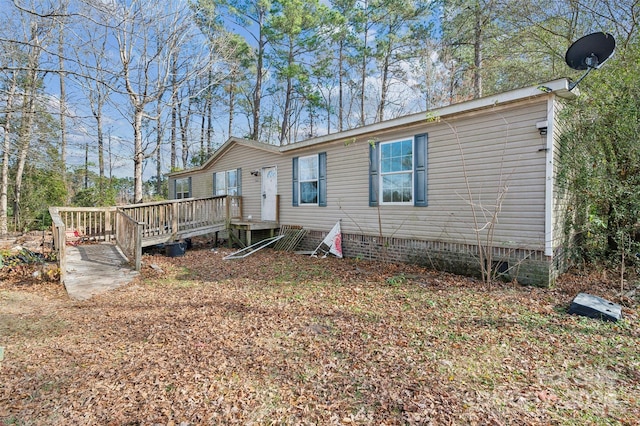 view of front facade featuring a deck