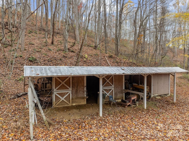 view of outbuilding