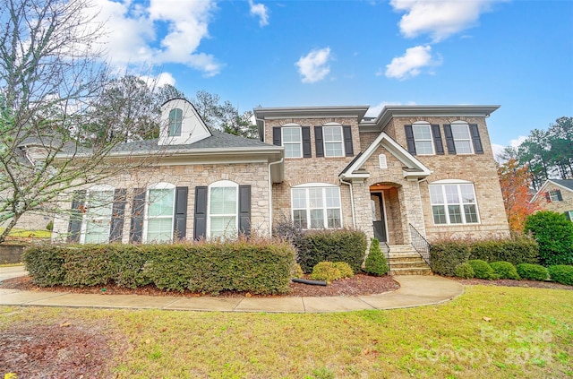 view of front of house featuring a front yard