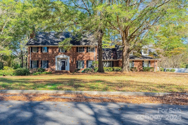 colonial house with a front yard