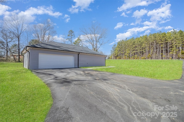 view of detached garage