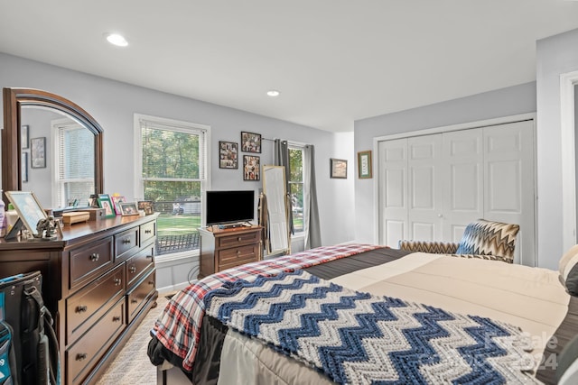 bedroom featuring a closet