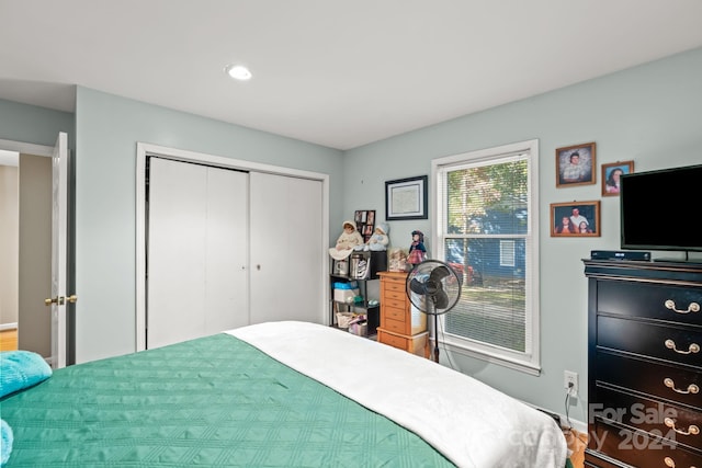 bedroom featuring a closet