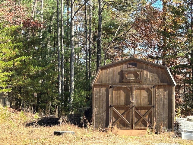 view of outdoor structure