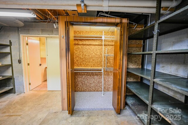 183 Creekside Dr, Forest City, NC 28043 - view of storage area
