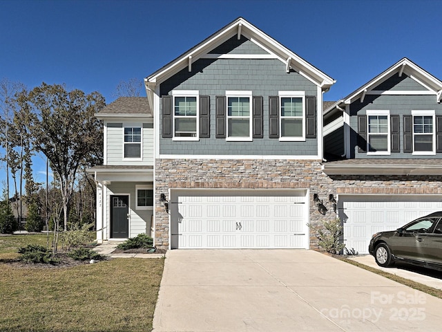 view of front facade with a garage