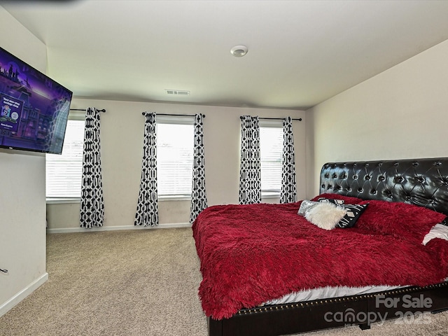 bedroom featuring carpet floors