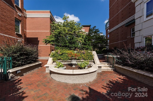 401 N Church St Unit 406, Charlotte, NC 28202 - view of patio / terrace