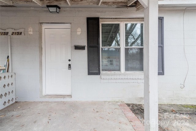 view of doorway to property