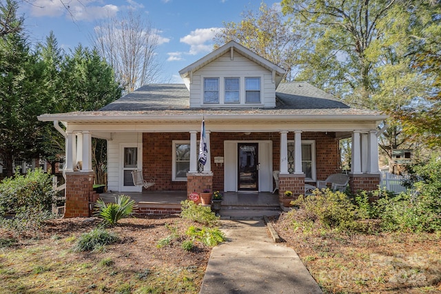 view of front facade with covered porch