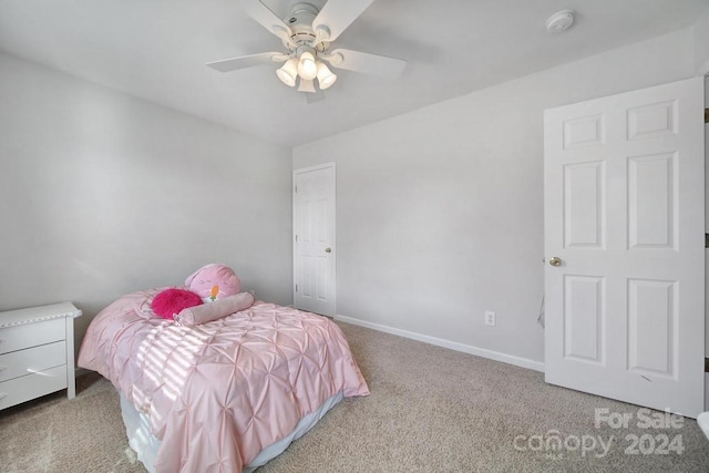 bedroom with carpet and ceiling fan