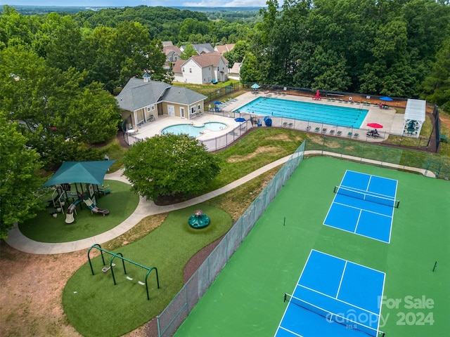 birds eye view of property