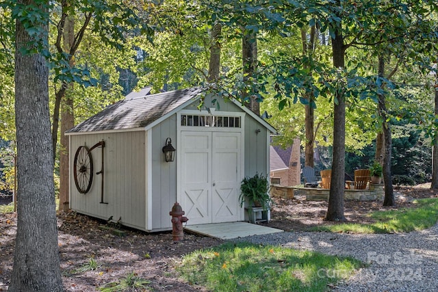 view of outdoor structure