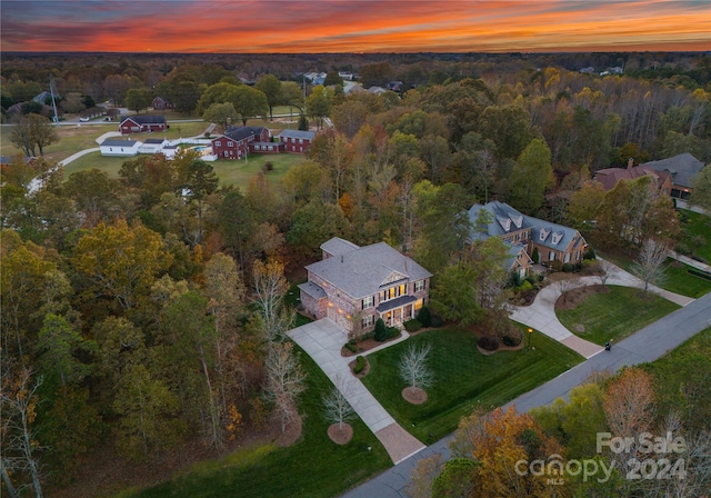 view of aerial view at dusk