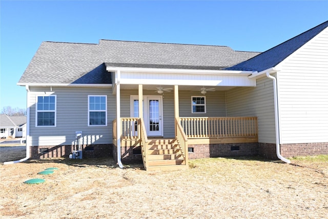 view of front of property with ceiling fan and covered porch