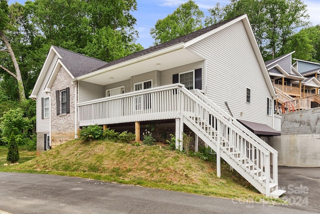 view of front of home