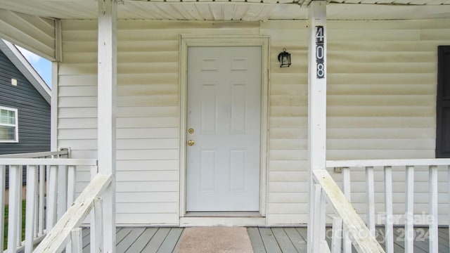 view of entrance to property