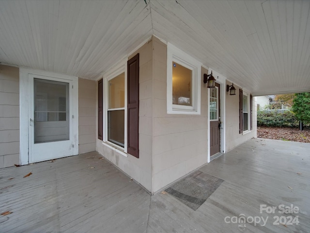 view of patio / terrace featuring covered porch