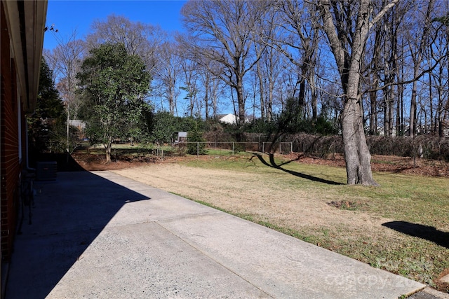 view of yard with a patio area