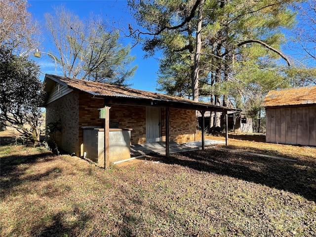 view of outbuilding