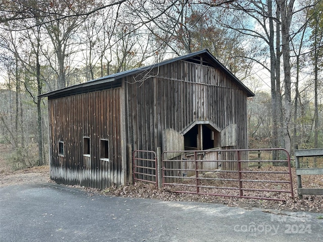 view of outbuilding