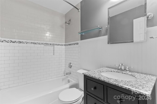 1532 Starbrook Dr, Charlotte, NC 28210 - full bathroom with toilet, a wainscoted wall, vanity, and bathtub / shower combination