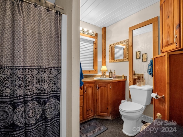 bathroom with a shower with shower curtain, vanity, toilet, and wood ceiling