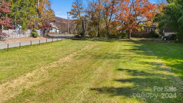 Listing photo 3 for 99999 Padgettown Rd, Black Mountain NC 28711