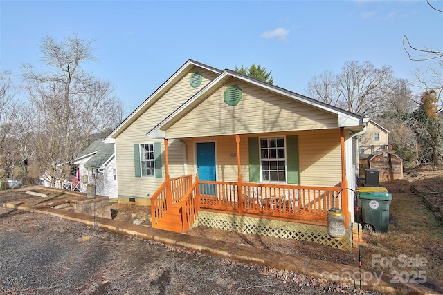 view of front facade featuring a porch