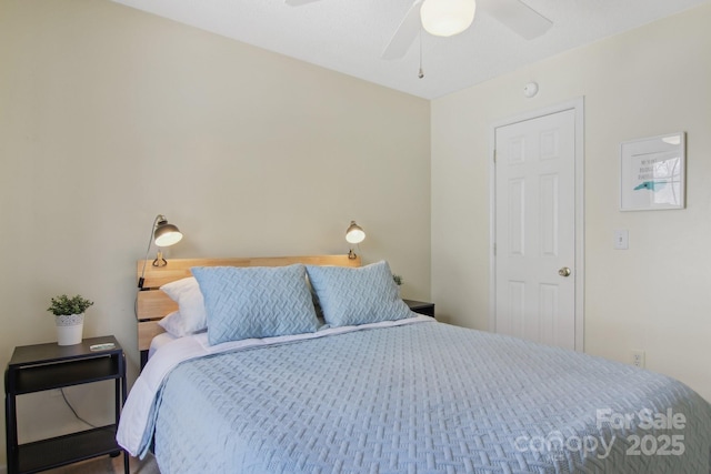 bedroom featuring ceiling fan