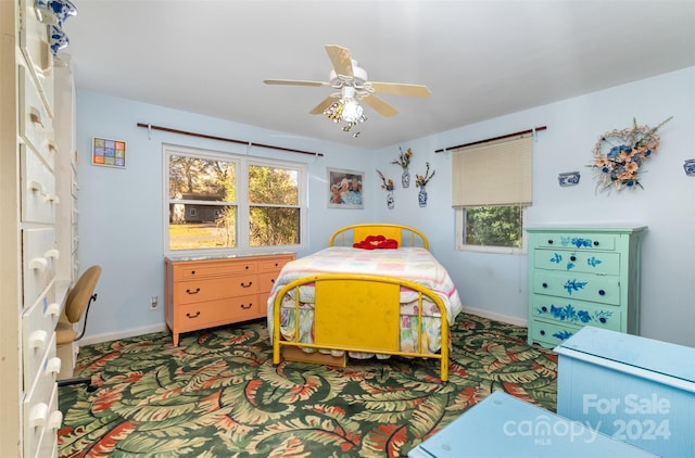 bedroom with carpet flooring and ceiling fan