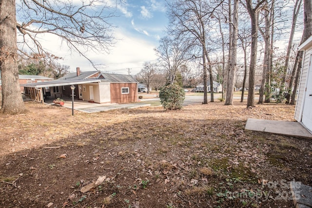 view of yard featuring a patio