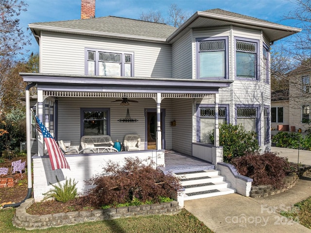 view of front facade with covered porch