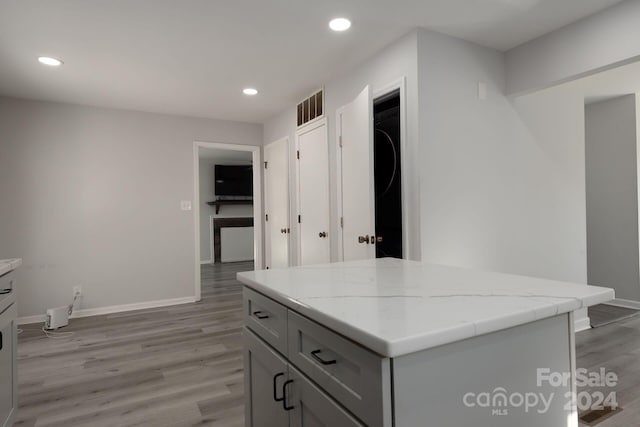 7704 Cedar Bluff Ln, Charlotte, NC 28227 - walk in closet featuring light hardwood / wood-style flooring