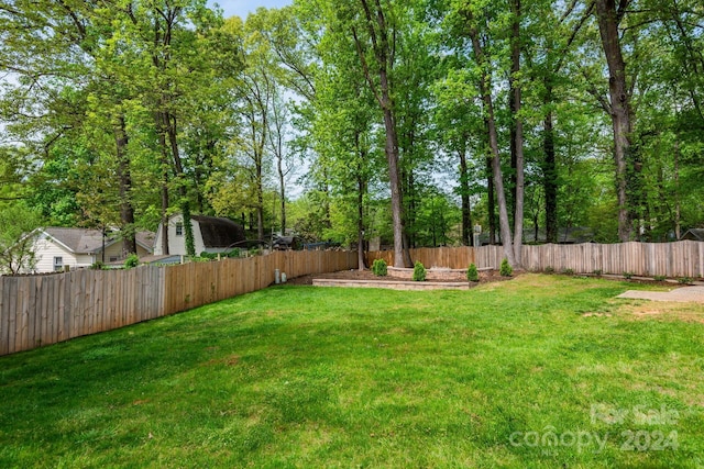 7704 Cedar Bluff Ln, Charlotte, NC 28227 - view of yard