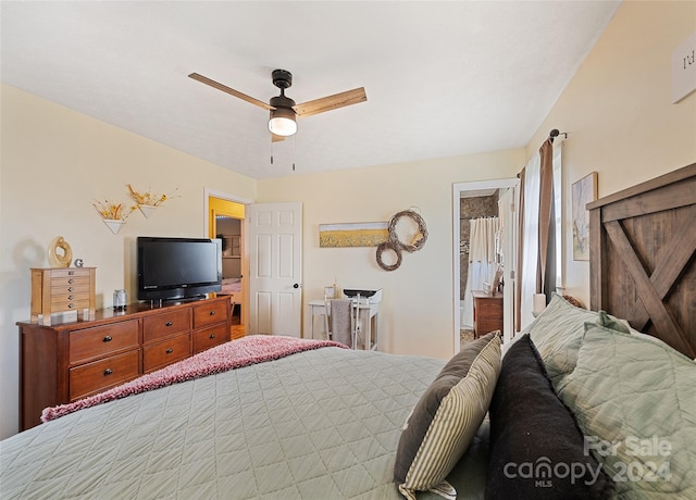 bedroom featuring ceiling fan