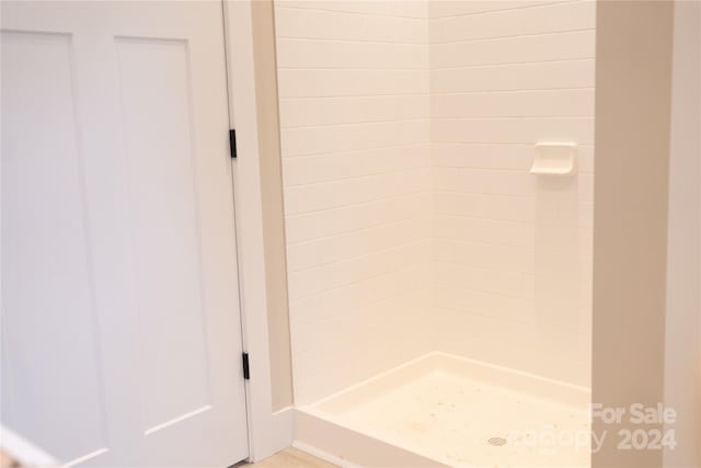 bathroom with walk in shower