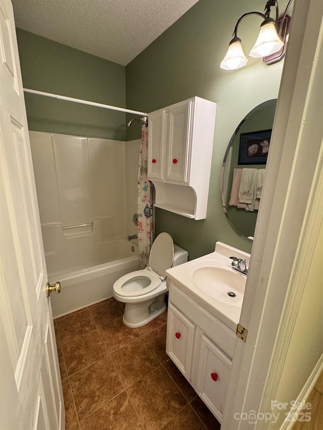 full bathroom featuring shower / bathtub combination with curtain, vanity, toilet, and a textured ceiling