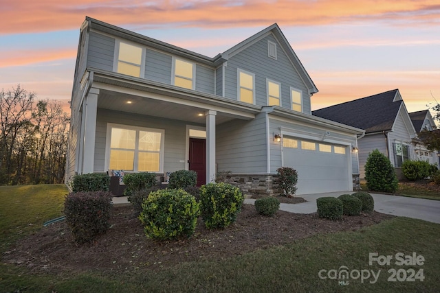 view of front facade featuring a garage