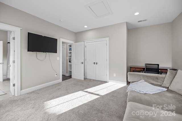 bedroom featuring carpet flooring