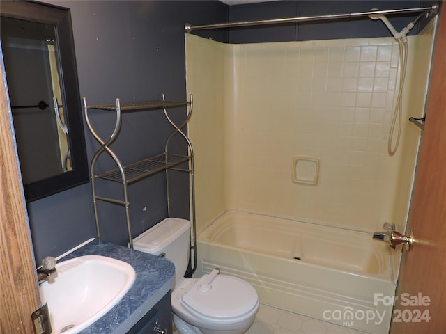 2271 Gouges Creek Rd, Spruce Pine, NC 28777 - full bathroom featuring shower / bath combination, toilet, and vanity