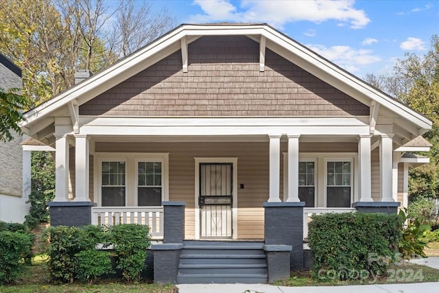 craftsman-style home featuring a porch