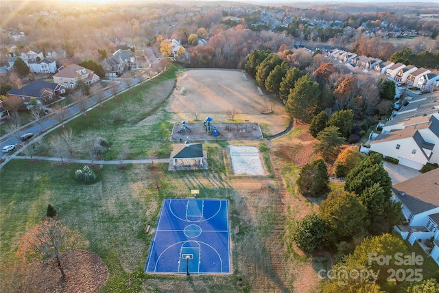 birds eye view of property featuring a residential view