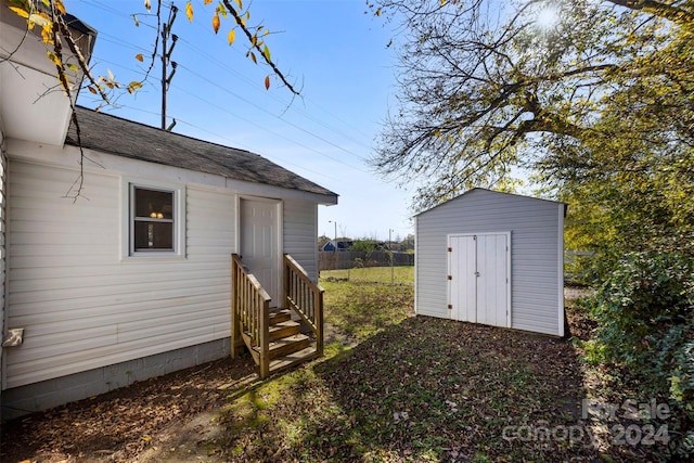 view of outbuilding