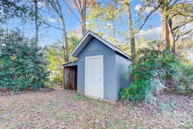 view of outbuilding