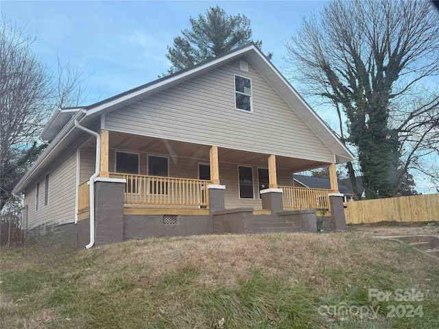 view of front of house featuring covered porch